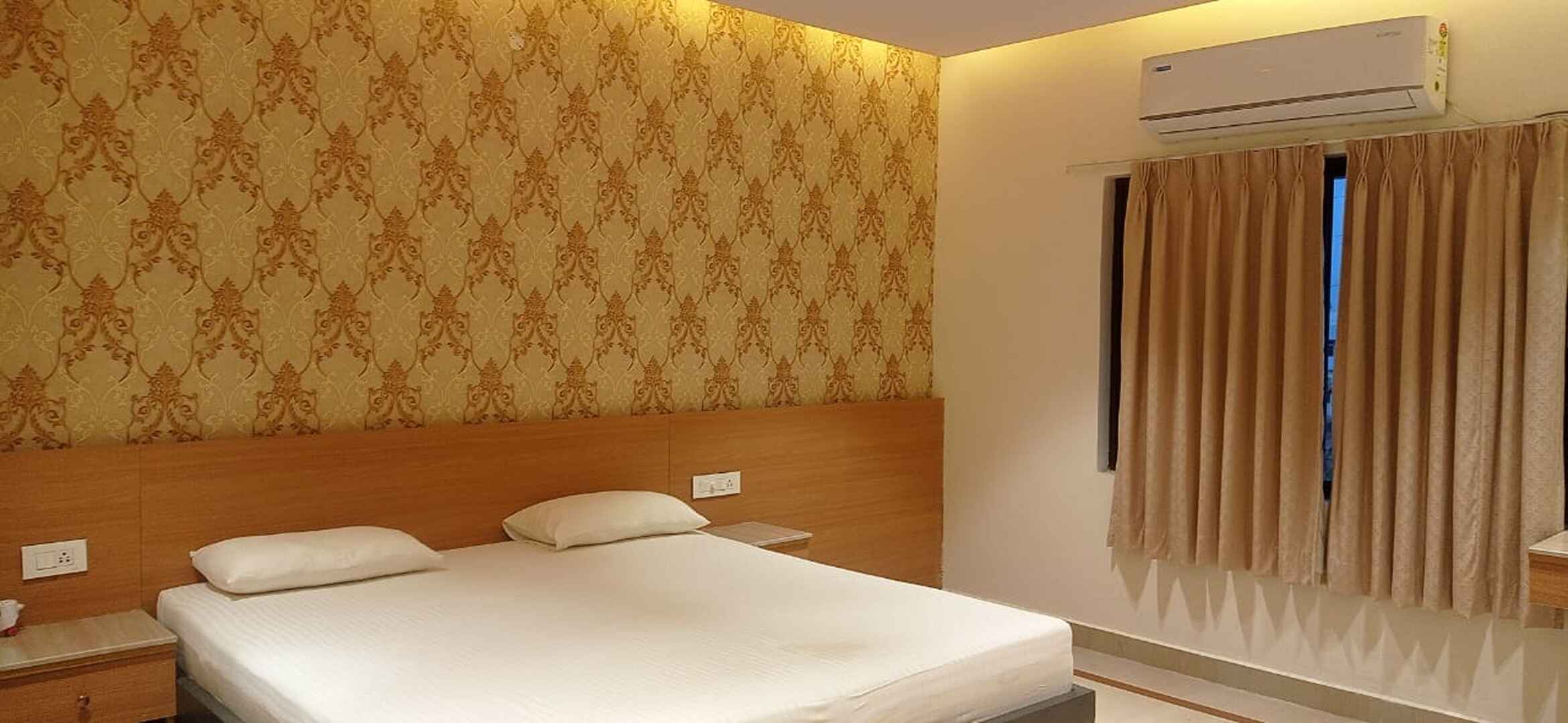 Gadwal Hotel - TELANGANA TOURISM